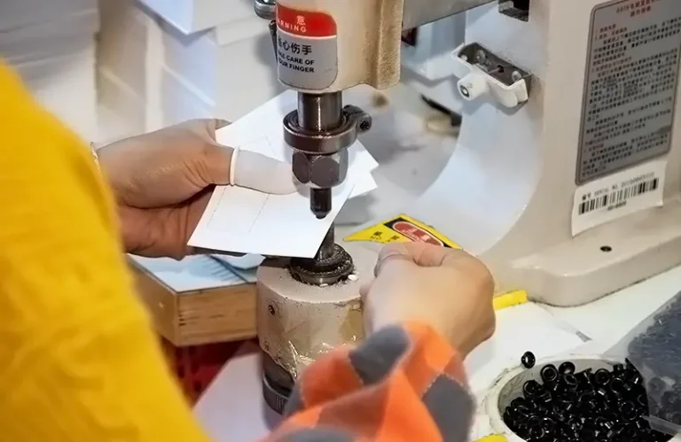 1525423275354005506
